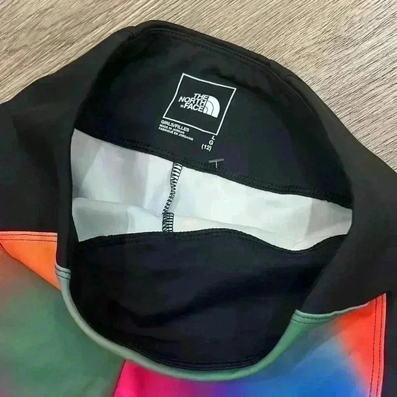 The North Face Girl’s Bike Shorts, Large (Size 12) - Picture 3 of 7